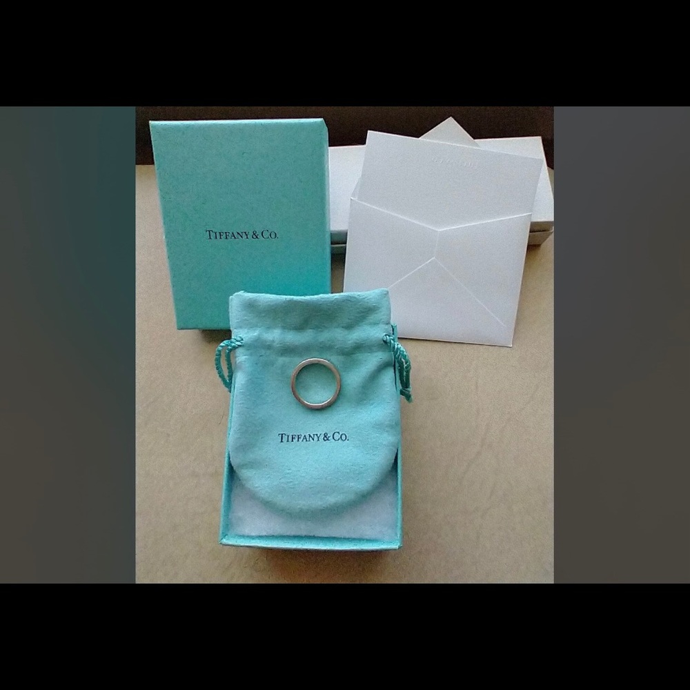 Tiffany & Co. Stackable ring. Size 8